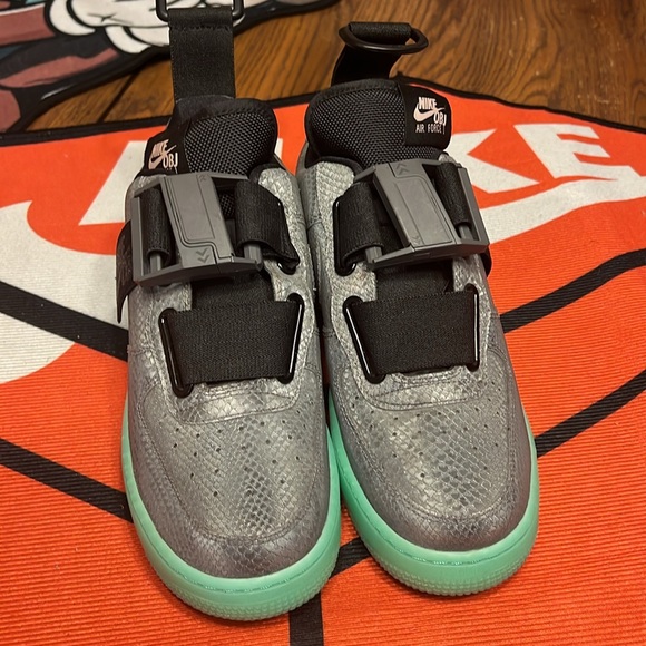 OBJxAirforce 1 utility cool grey - Picture 2 of 5